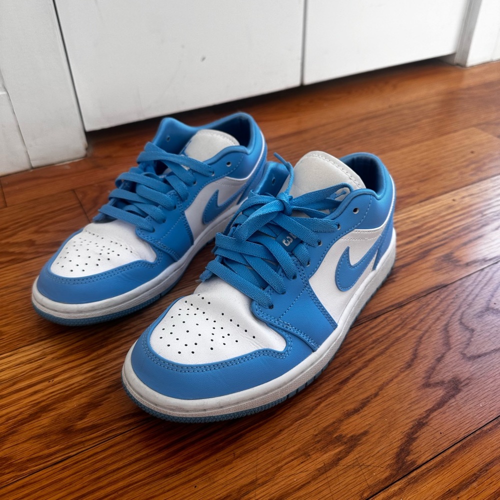 Women’s Nike Blue and White Sneakers (UNC Dunks)